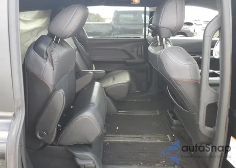 2022 Toyota Sienna Xse z USA, uszkodzony, nr VIN 5TDDSKFC8NS059634